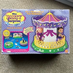 Miss Party Surprise Playset